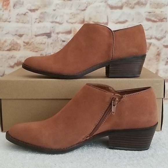 New Lucky Brand Faithly Toffee Leather Booties - Picture 4 of 8